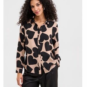 **NWT Chic Heart Print Button-Down Shirt - Black and Tan
